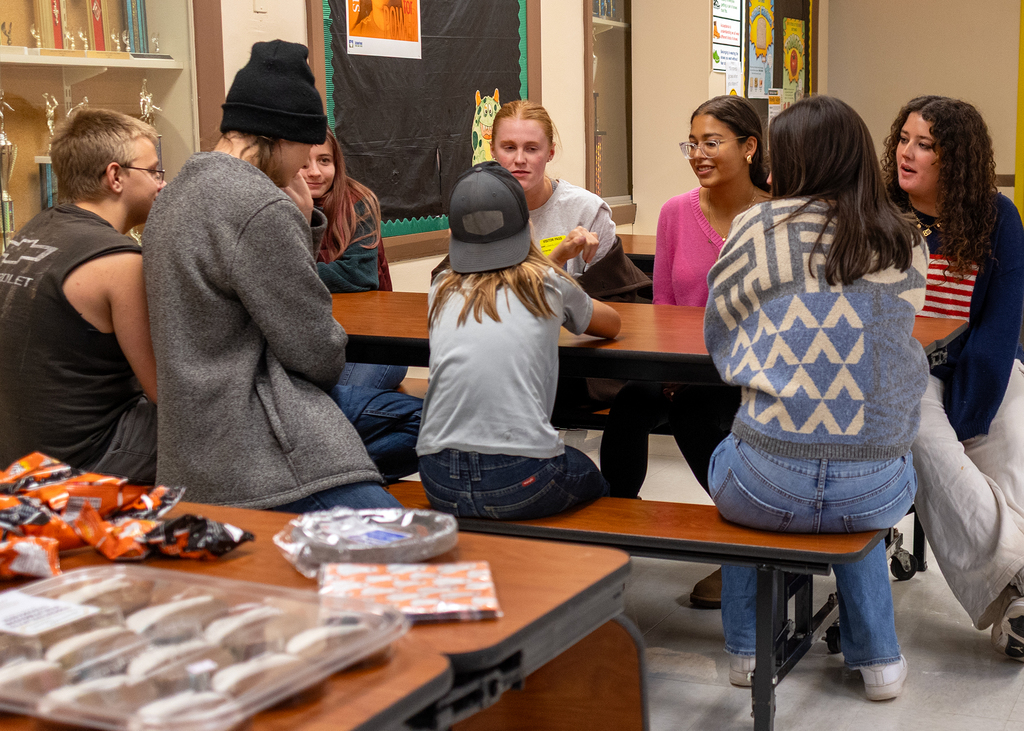 Colgate Mentors meet with some of the LPP students