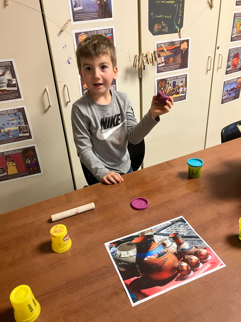 Kindergarten Art exploring about museums