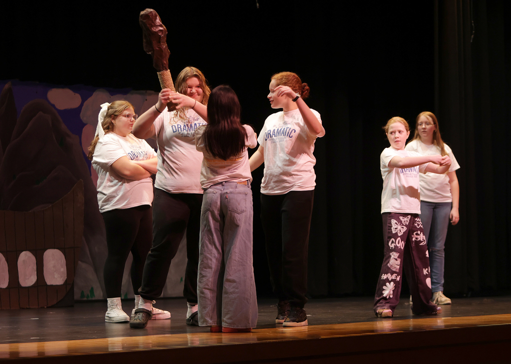 Cast members and a zombie