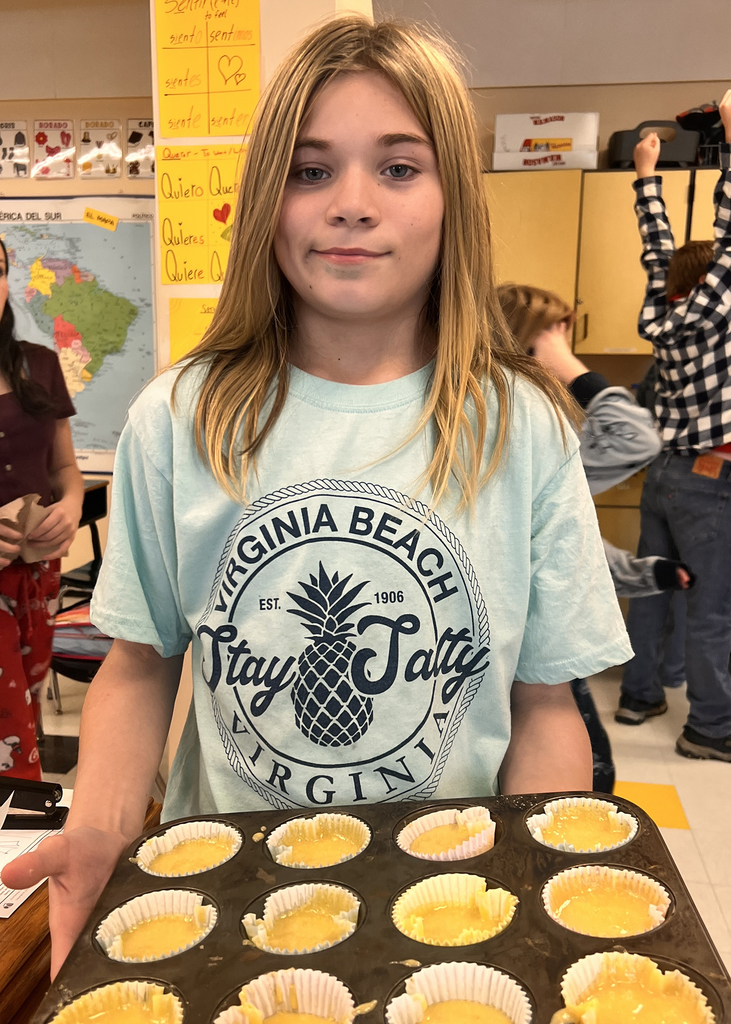 6th grade cooking class made corn bread muffins