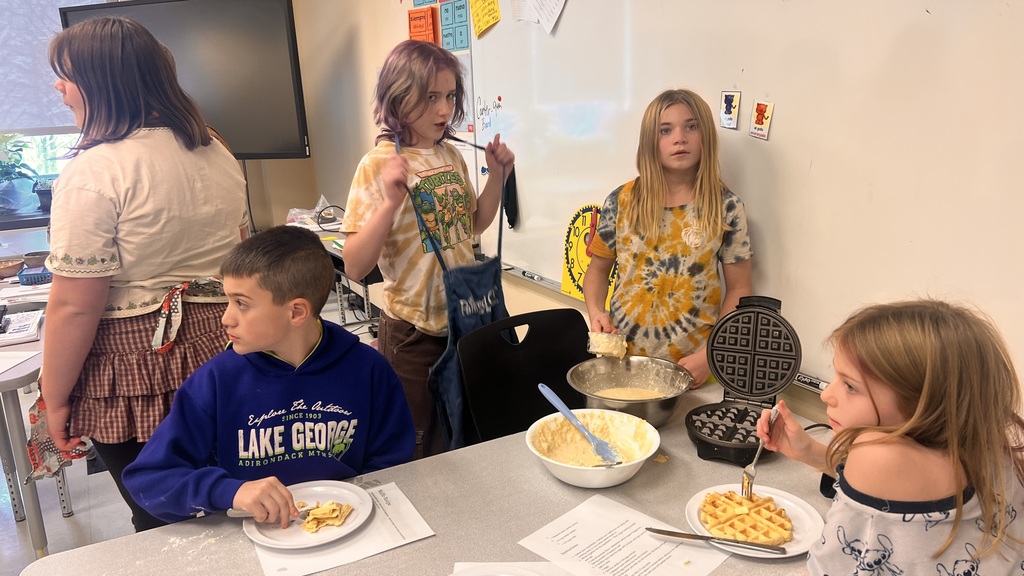 6th grade cooking class makes waffles