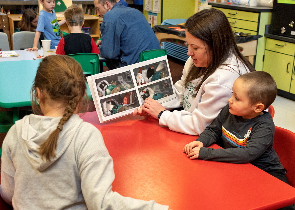 Cozy Christmas Reading in Prek-2