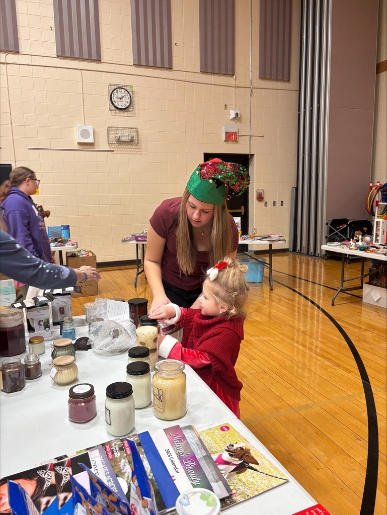 Students shop at the Holiday Gift Shop