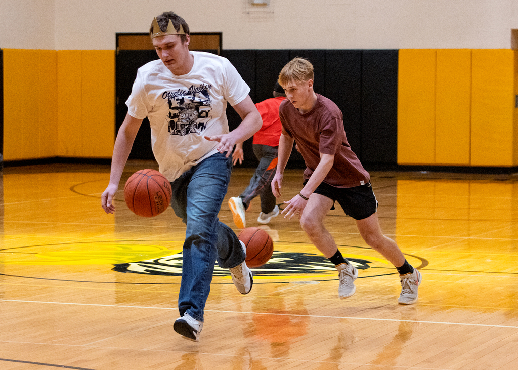 Basketball relay was competitive
