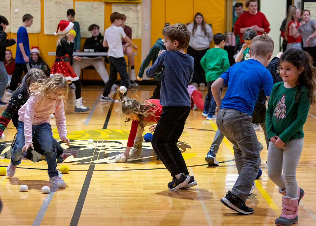 Students freeze dance