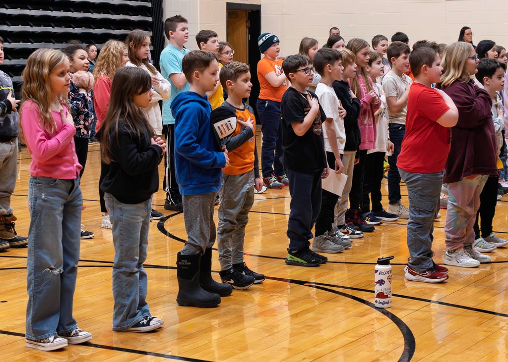 Students saying the pledge of allegiance