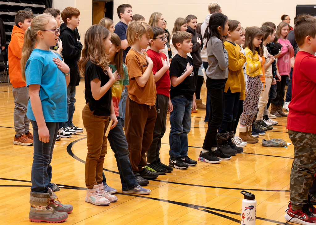 Students saying the pledge of allegiance