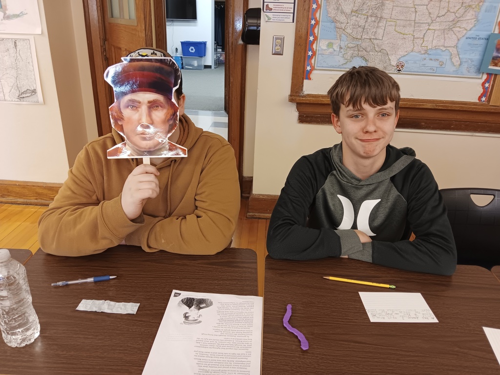 Seventh grade students participate in a debate about indpendence