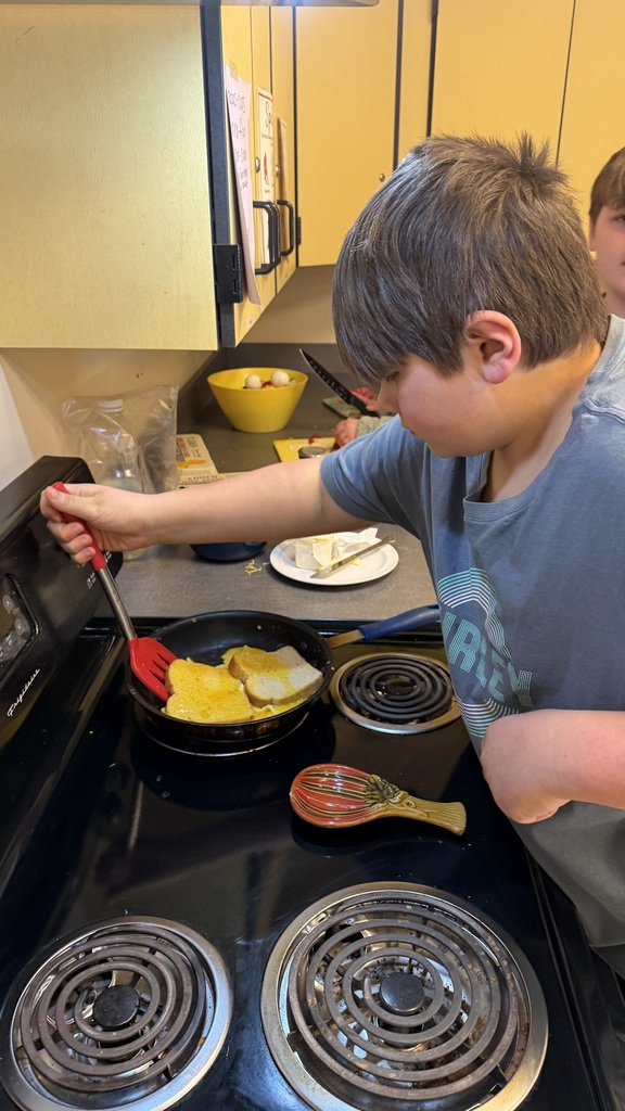 Students in cooking class