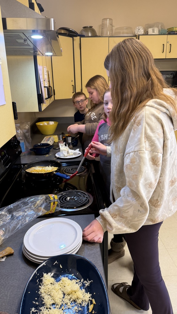 Students in cooking class