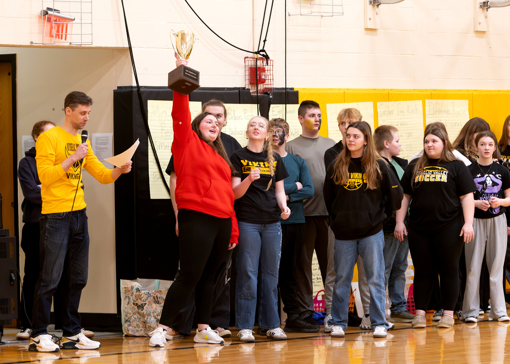 Students show off the trophy