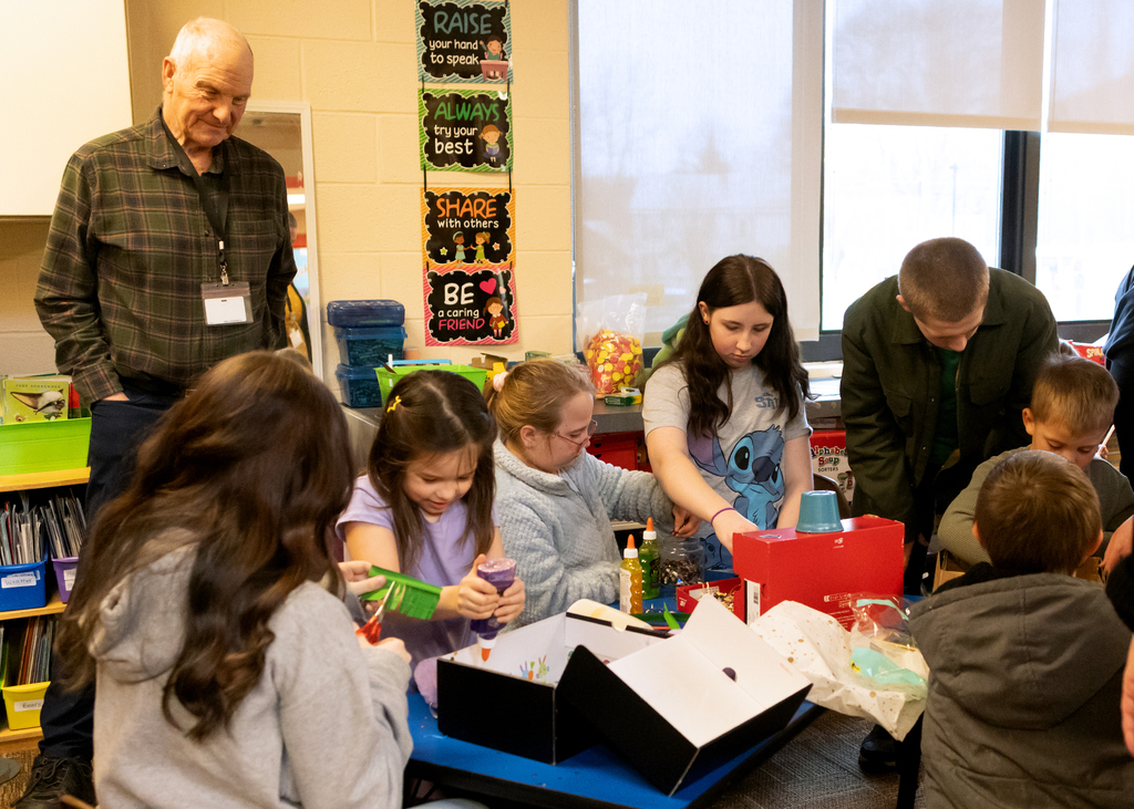 Students working on peep habitats