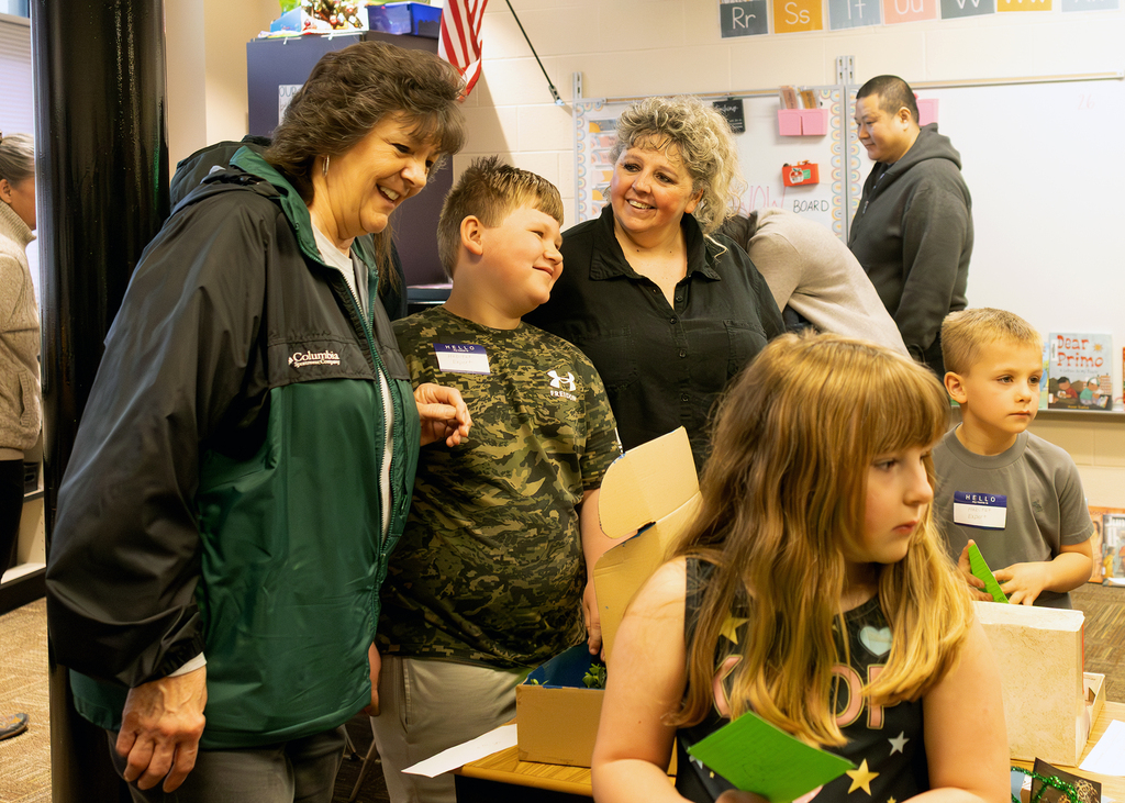 Families visit 2nd graders for Animal Habitat showcase