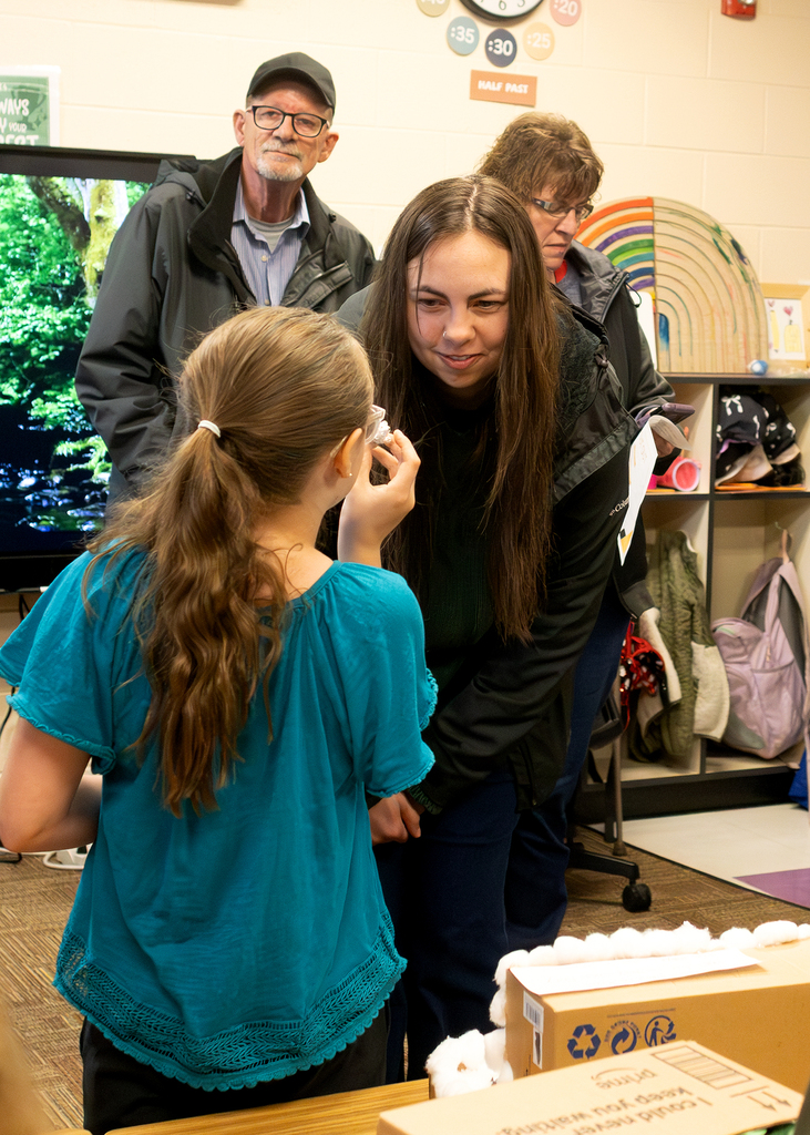 Families visit 2nd graders for Animal Habitat showcase