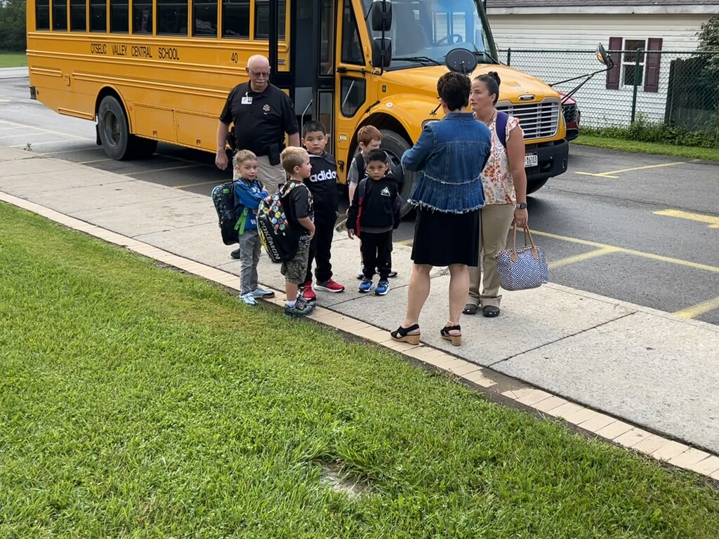 Students Walking In on Opening Day 5