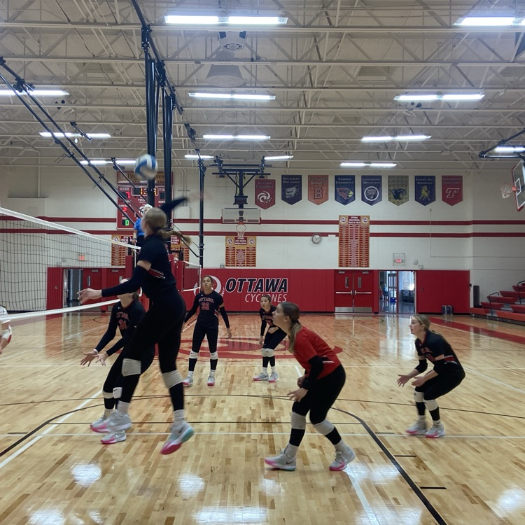 Cyclones Varsity 🏐