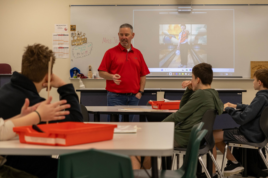 Ottawa Middle Schoo IIT Class