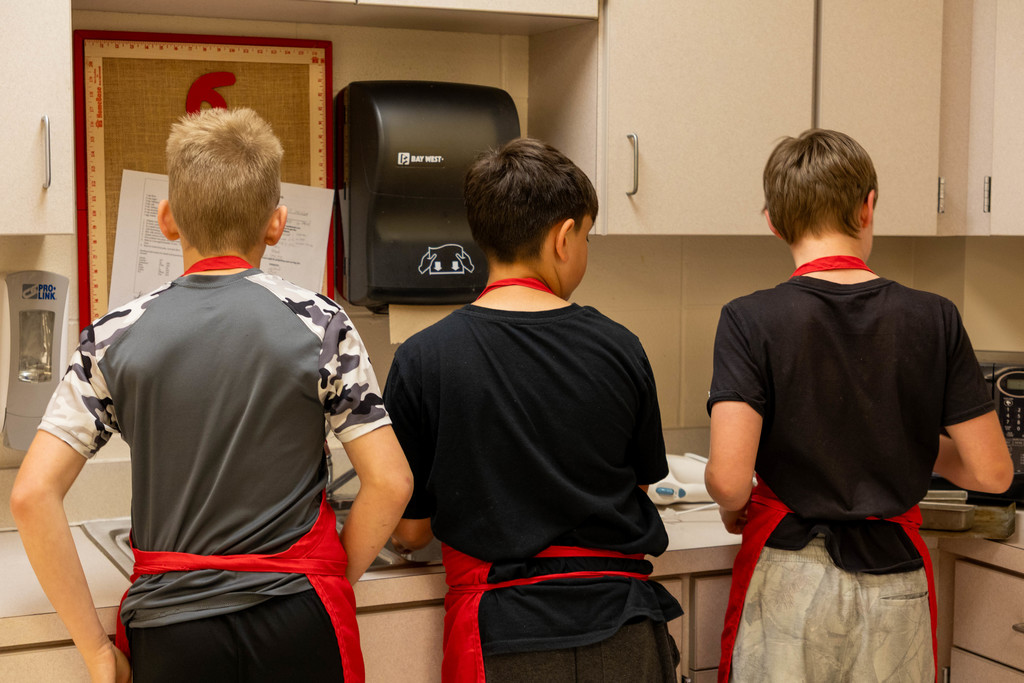 Ottawa Middle School FACS class