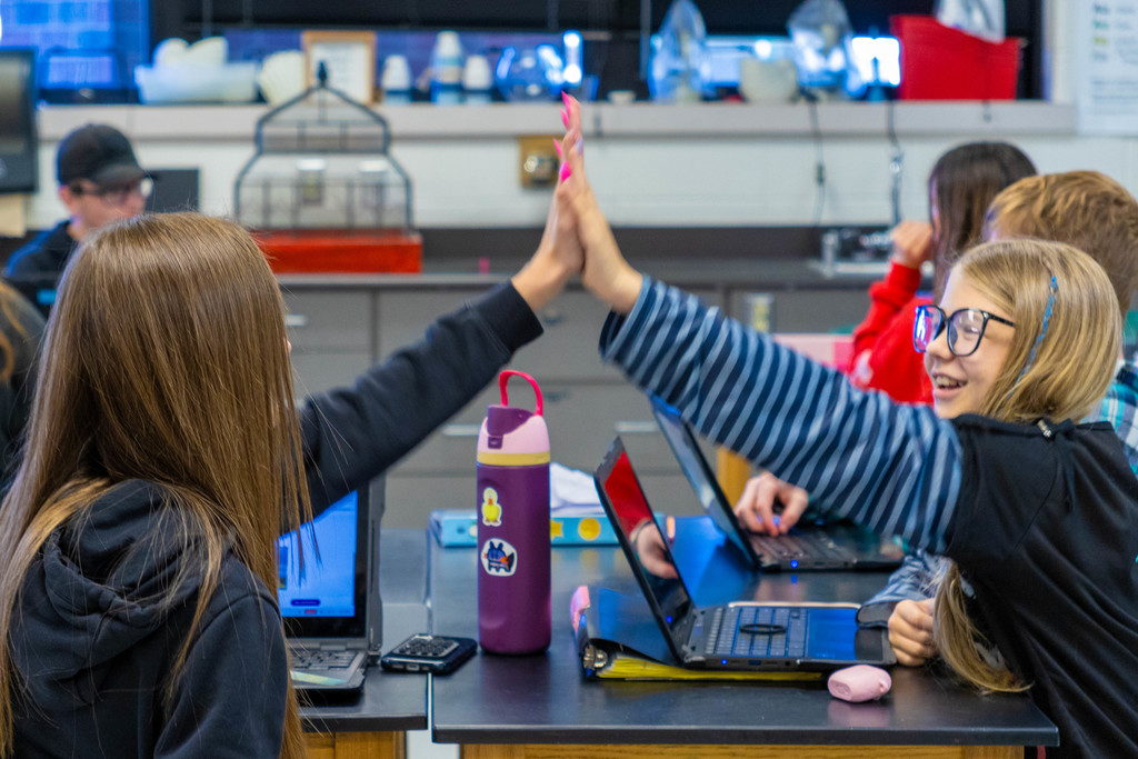 Ottawa Middle School Science Class 