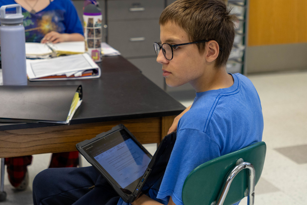 Ottawa Middle School Science Class 