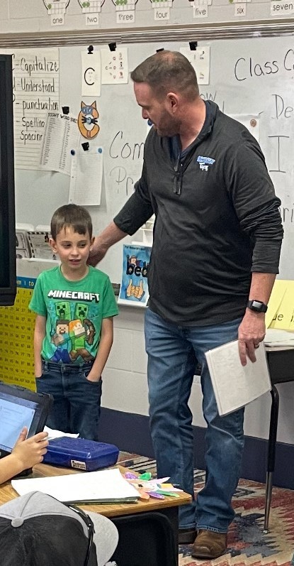 Larucci's 2nd grade thanks the Veterans