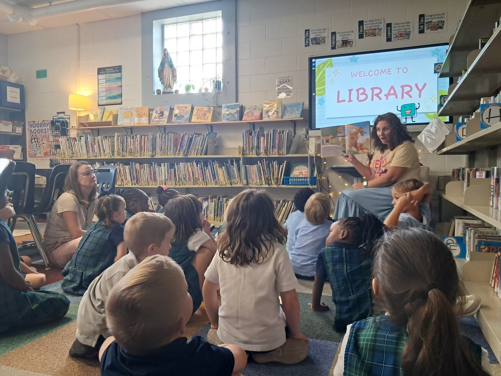 kindergarten students in library
