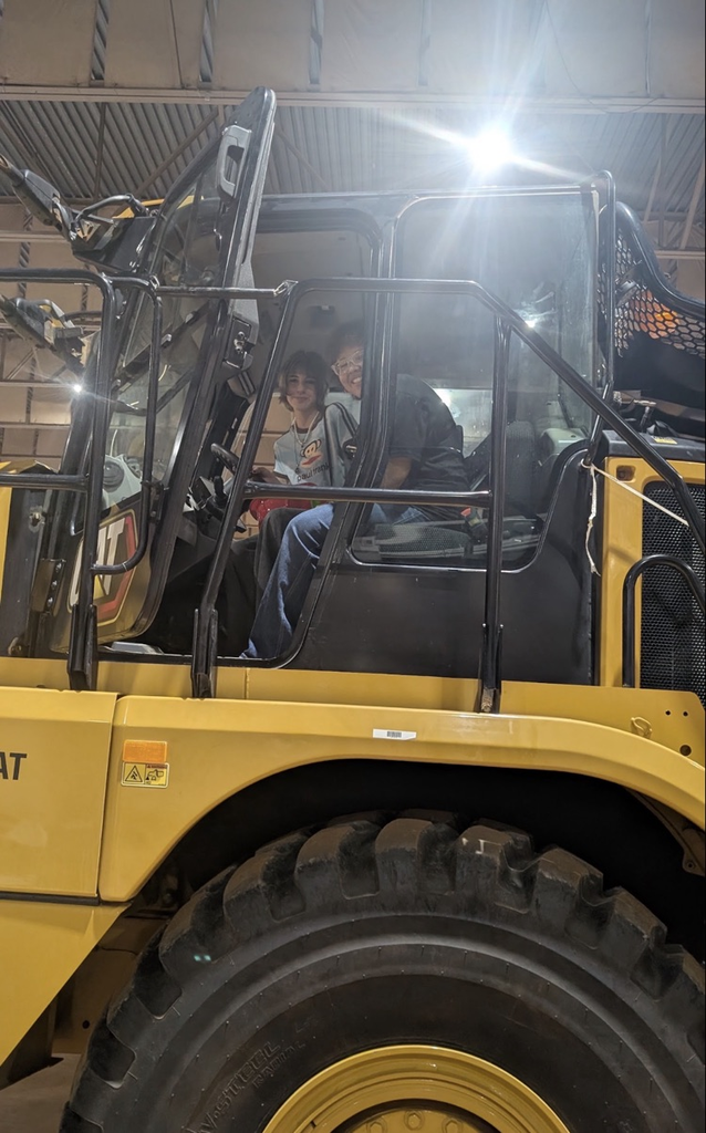 Today, our 8th grade students had the exciting opportunity to attend a Career Fair at Hyder-Burks and tour Tennessee Tech University.