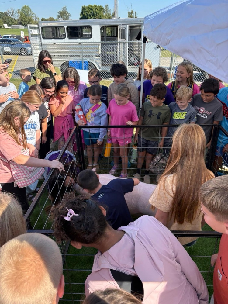 What a FUN Fall Festival treat! Our Fall Festival fundraising has been full of fun, laughter, and wonderful memories! A special congratulations to our 4th Grade Prince and Princess, Easton Bennett and Tatum Staggs.