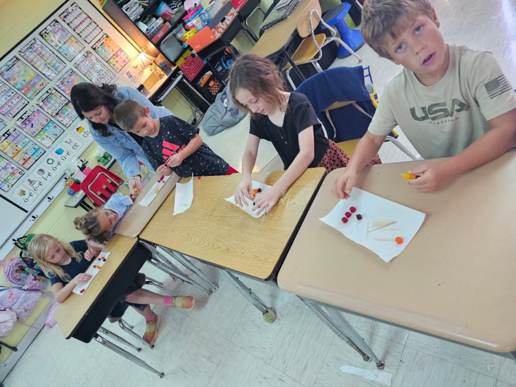 Mrs. Vicky’s class making dot structures