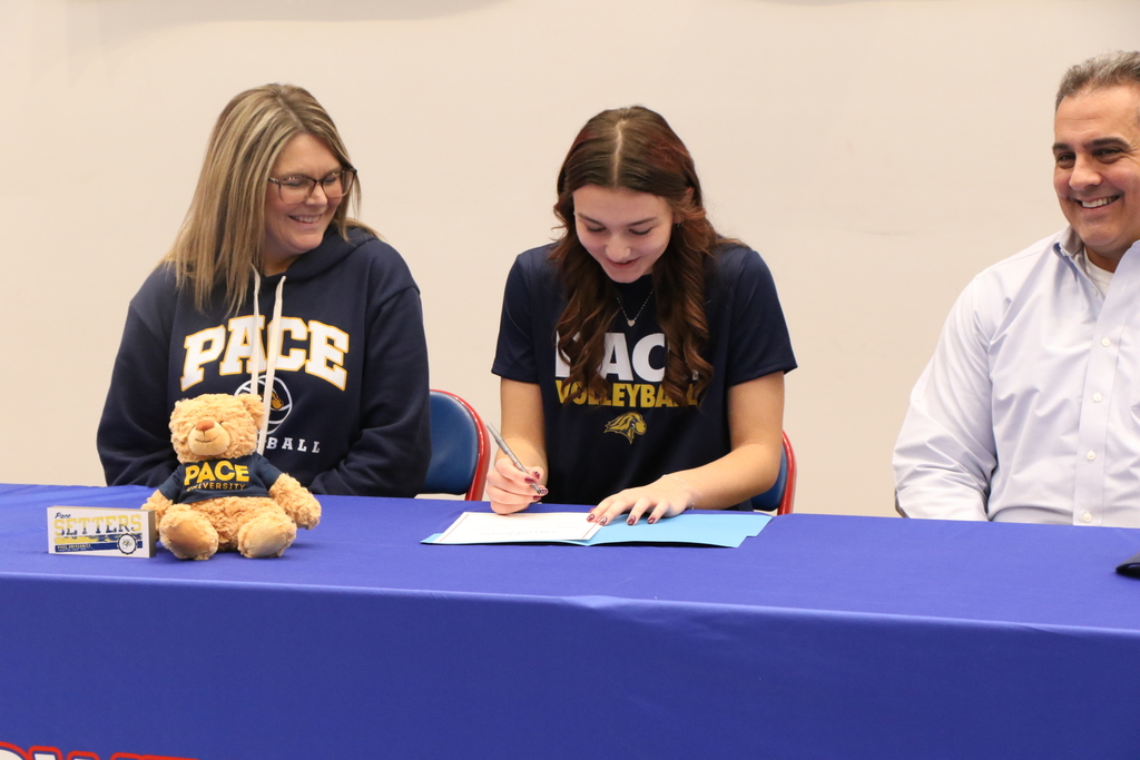 Maggie Hamed NLI Signing 