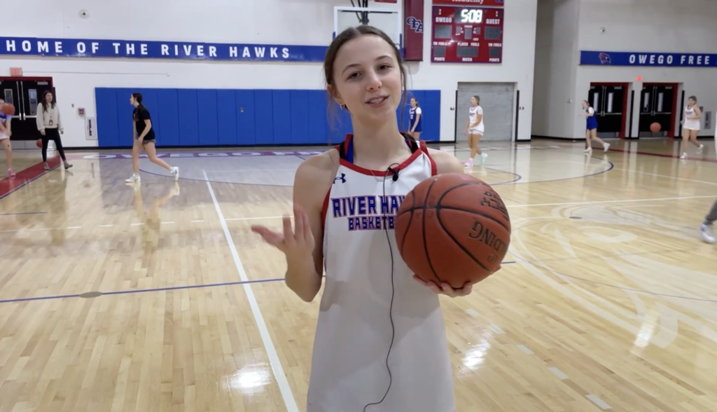 Athlete Tip Girls' Bball Image