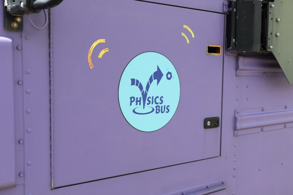Physics Bus At OES