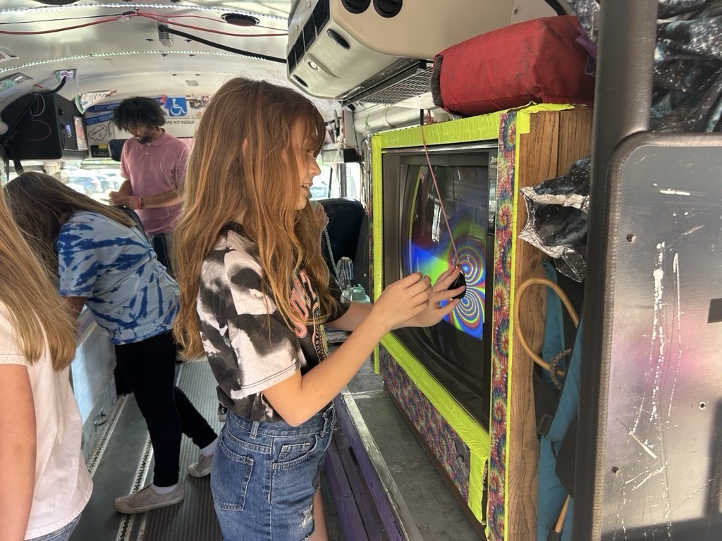 Physics Bus At OES