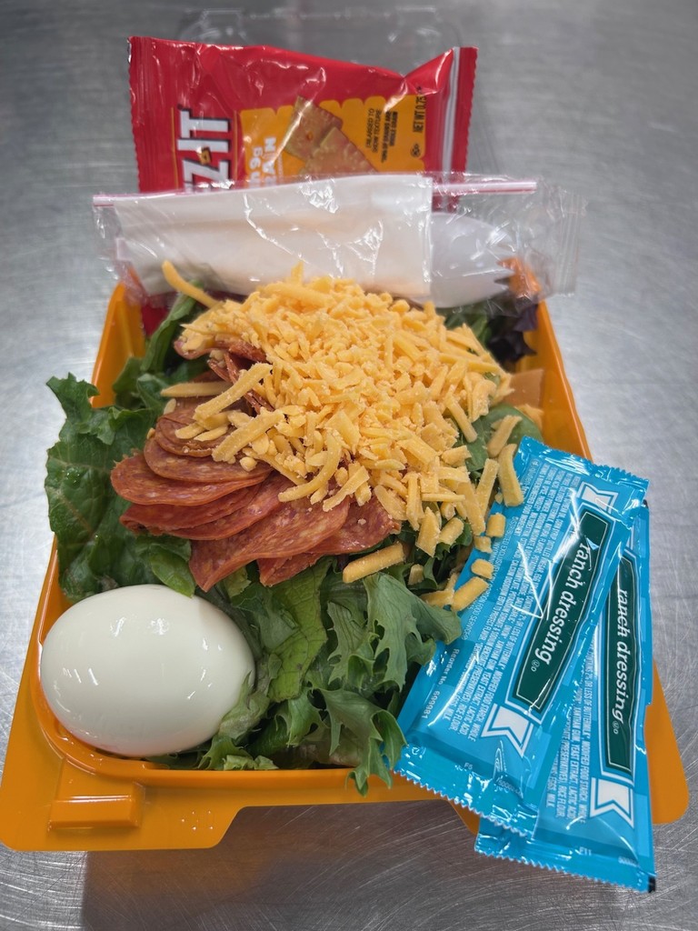 Complete Chef's Salad Box with Pepperoni, Boiled Egg, Cheese, and Cheez-Its