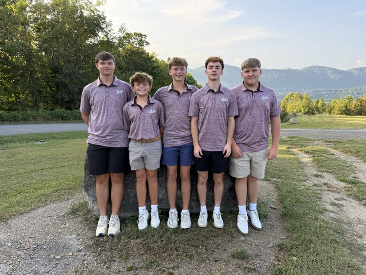 2026 Owls Golf Team at Regional Tournament