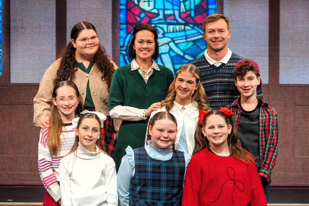 Best Christmas Pageant Ever cast