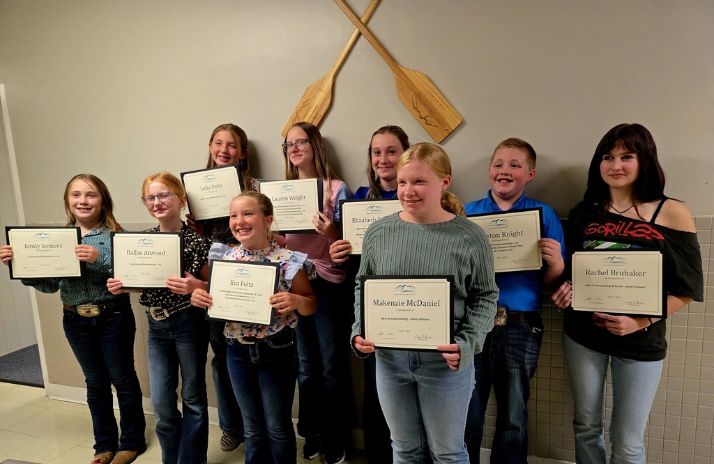 4H Grand and Reserve Grand Champions 