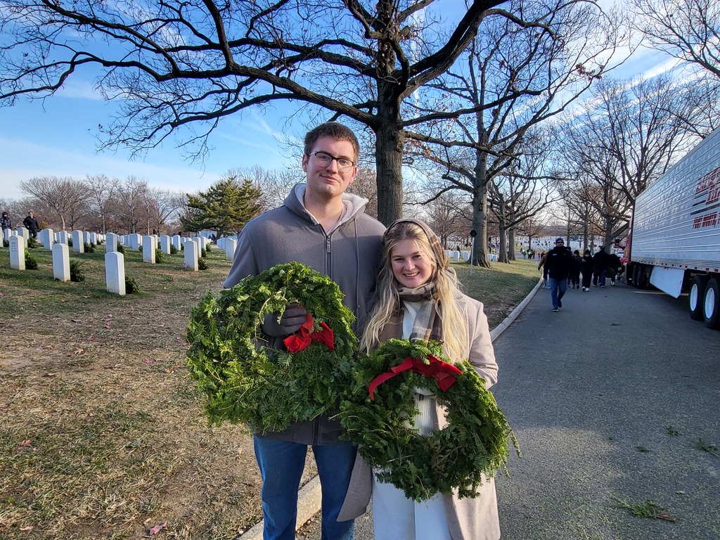 wreaths across america 