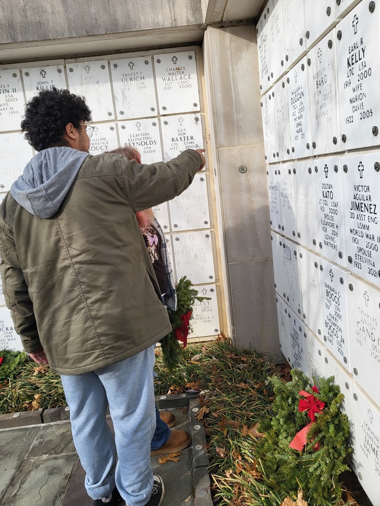 wreaths across america