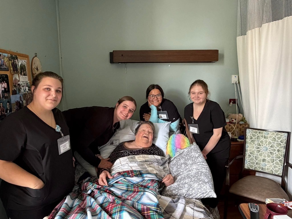 Nurse Aides at Skyview Nursing Home