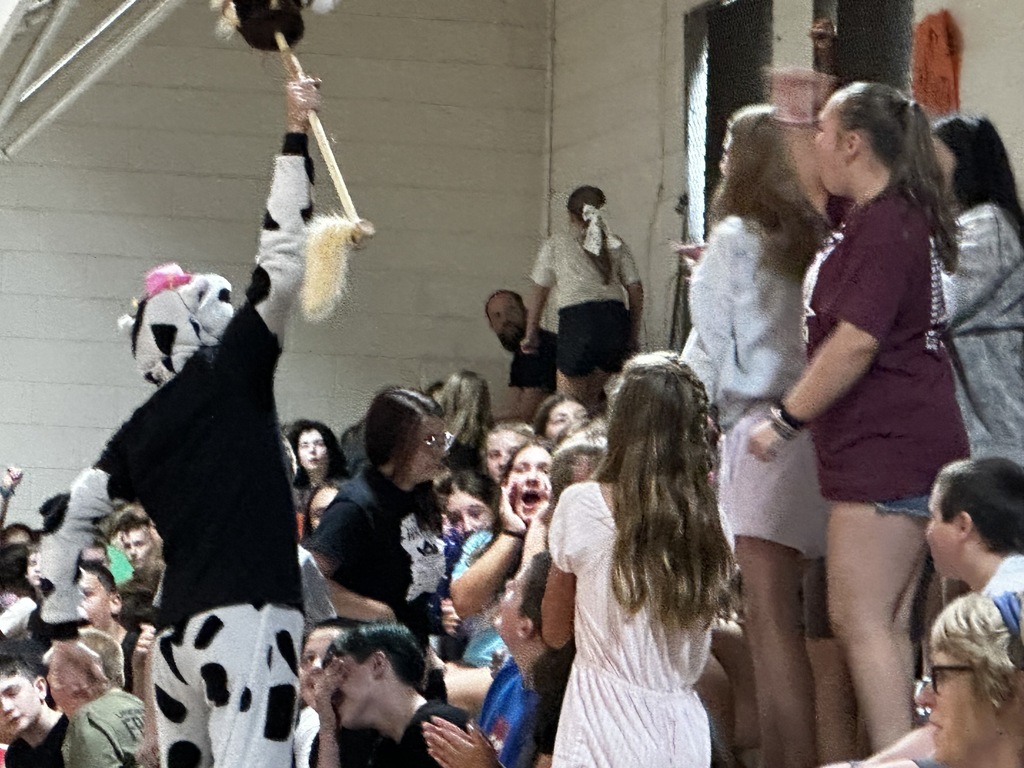 Getting the 7th grade students involved and cheering