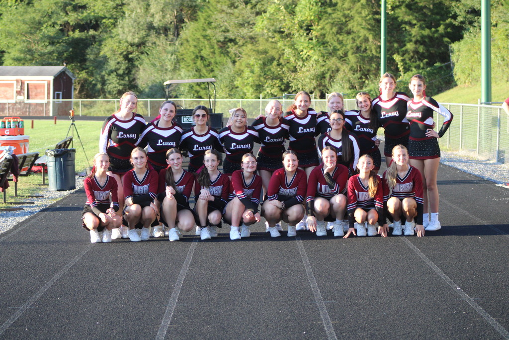 LHS Cheerleaders at Homecoming Game