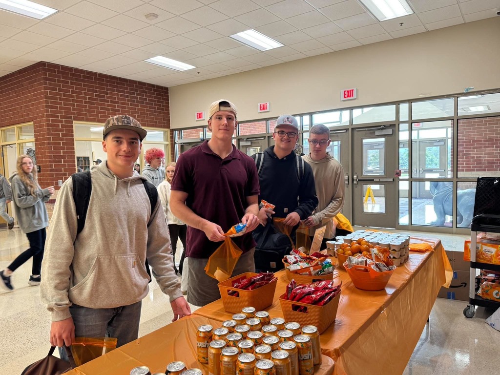 Senior Snack Day at LHS -Seniors were treated to all kinds of Orange snacks for the month of September.