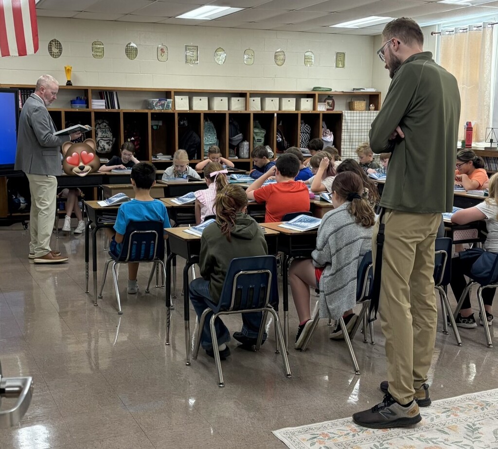 Dr. Huber visits Mrs. Keim's class at Springfield Elementary School 