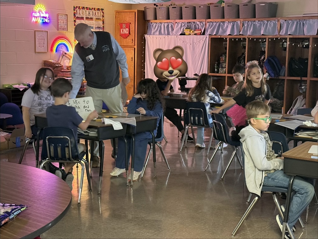 Dr. Huber visits Springfield 2nd grade 