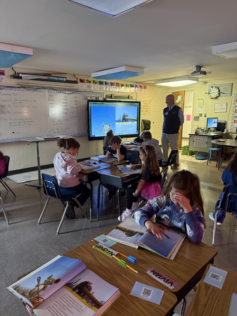 Dr. Huber visits Springfield 2nd grade 