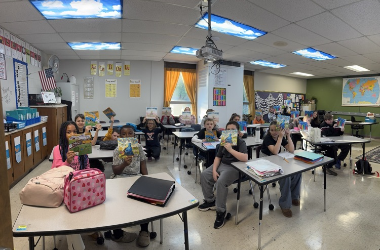 Mrs. Cubbage’s 5th grade class that won the Dolly coin wars