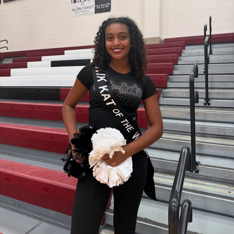 First Pep Rally of Season!  Kik-Kat of the Week, Lilly Orr 🖤👯‍♀️🤩