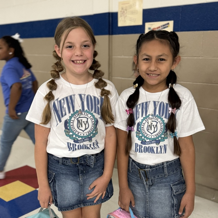 Twins takeover A.M.Story!