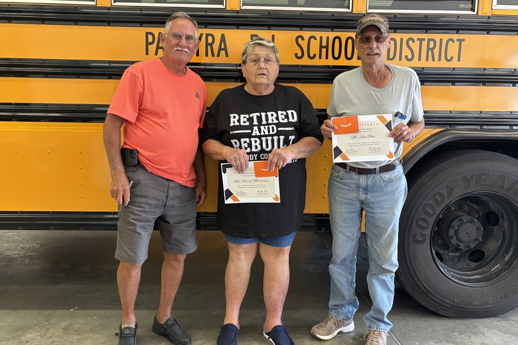 3 bus drivers who achieved perfect attendance